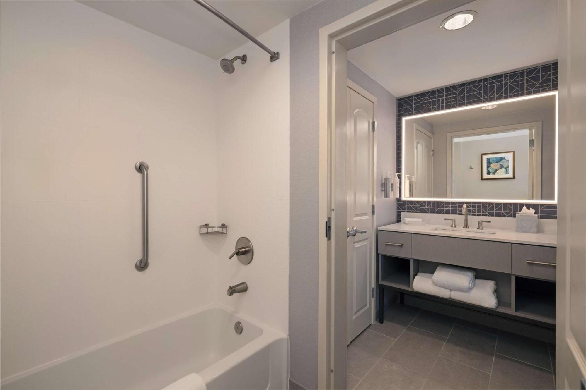 Homewood Suites Фредериксберг Экстерьер фото