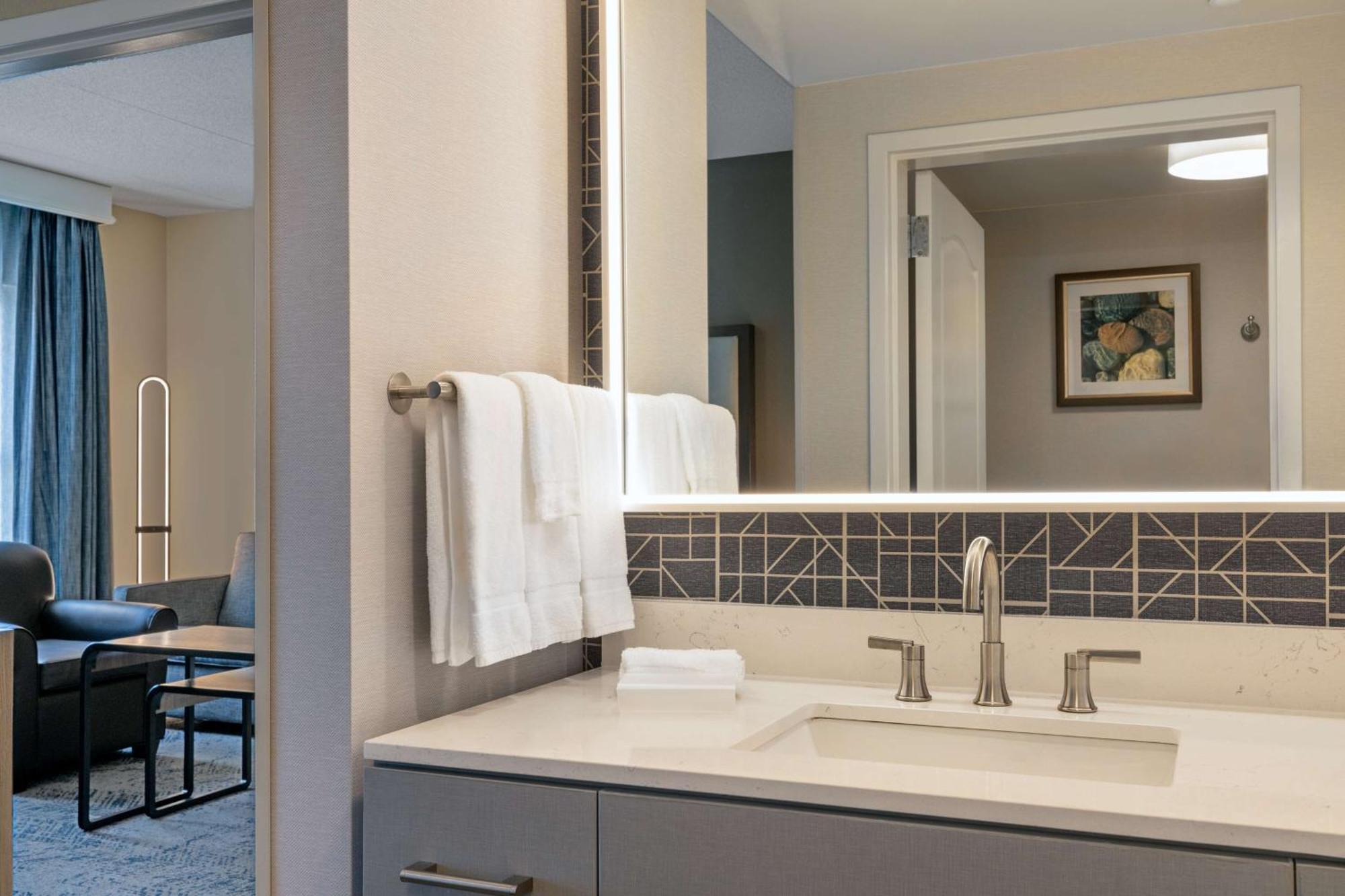 Homewood Suites Фредериксберг Экстерьер фото